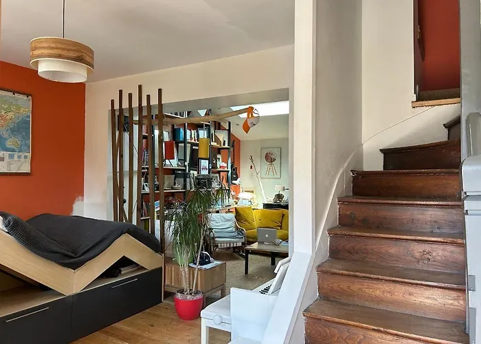 Dom wakacyjny Caen, Tres Jolie Maison A Deux Pas Du Memorial *